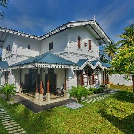 Headman House Antique Villa - A Seaside Royal Stay Ahangama Buitenkant foto