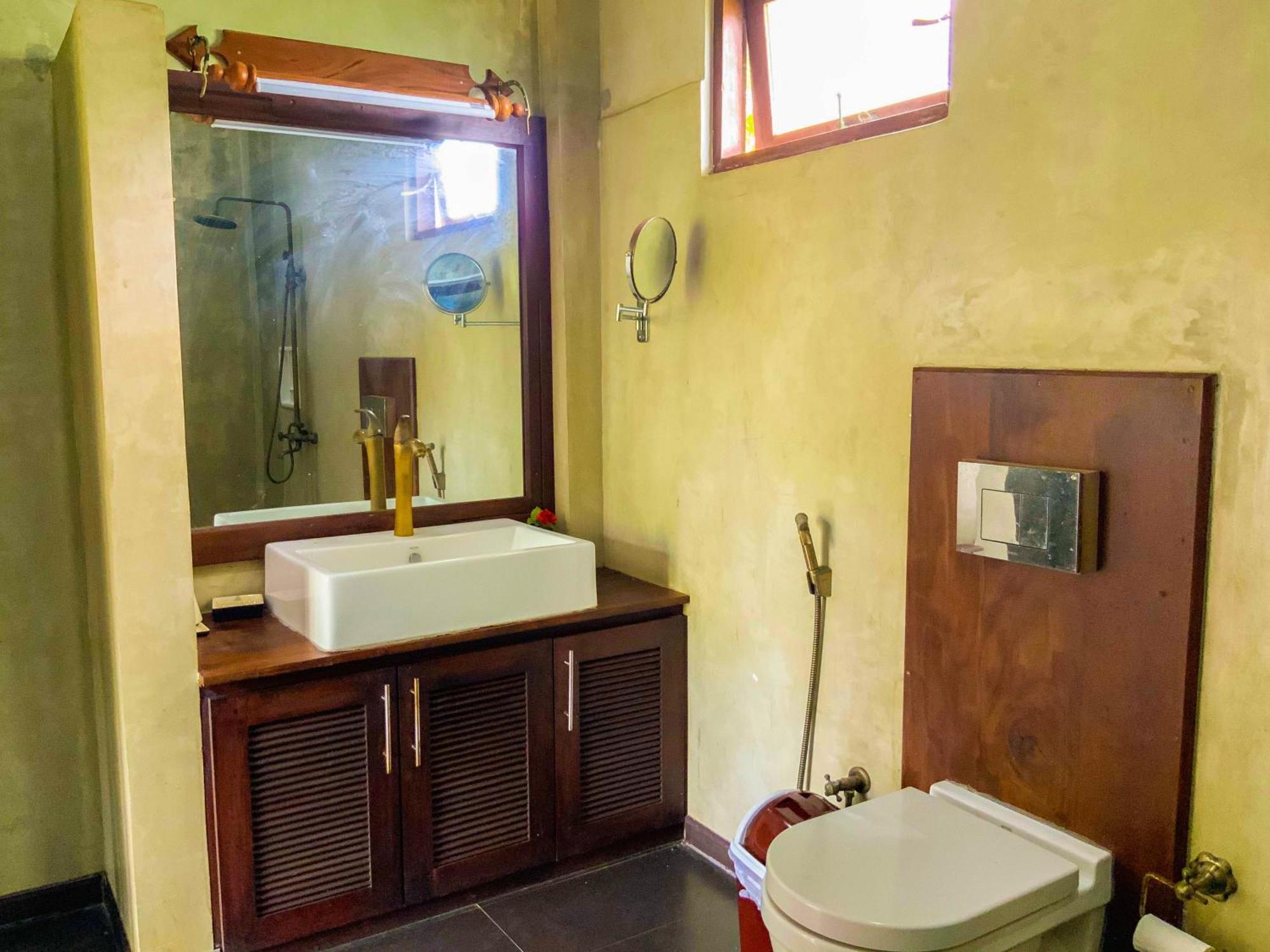 Headman House Antique Villa - A Seaside Royal Stay Ahangama Buitenkant foto