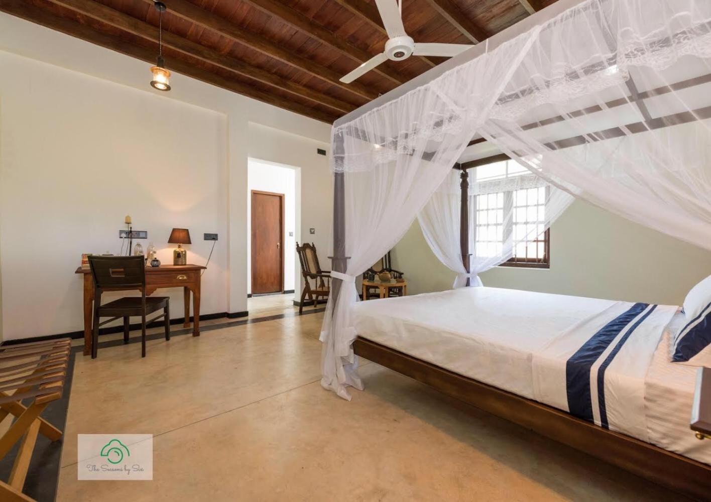 Headman House Antique Villa - A Seaside Royal Stay Ahangama Buitenkant foto