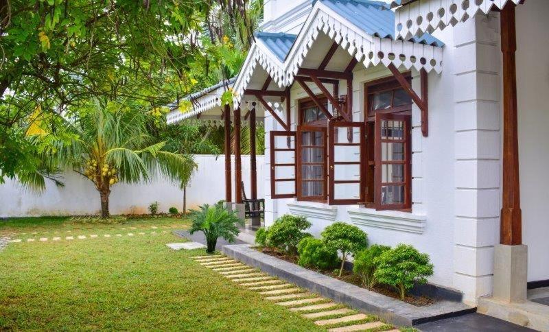 Headman House Antique Villa - A Seaside Royal Stay Ahangama Buitenkant foto